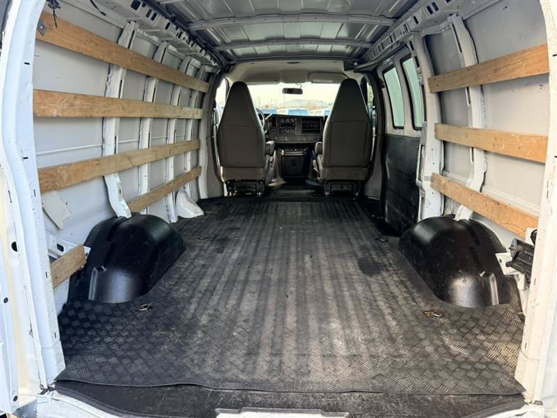 Used 2019 GMC Savana 2500 w/ Driver Convenience Package RWD image 15