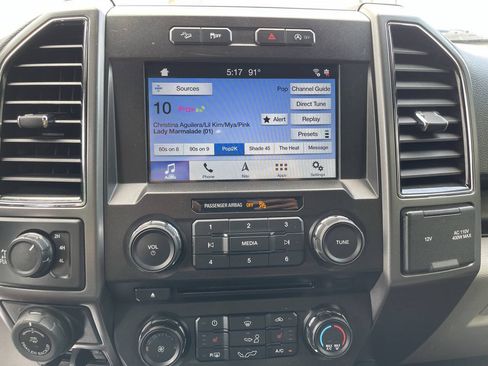 Used 2018 Ford F150 XLT w/ Equipment Group 302A Luxury AWD/4WD image 9