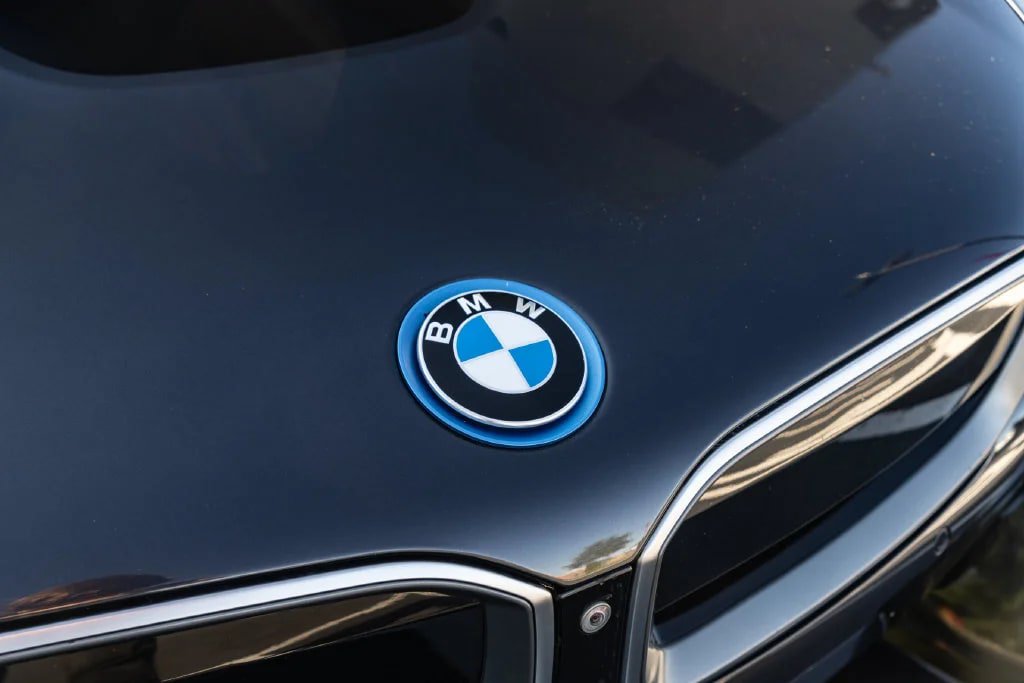 Used 2019 BMW i8 Roadster AWD/4WD image 9