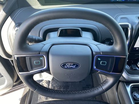 New 2026 Ford Expedition Platinum w/ Stealth Appearance Package AWD/4WD image 32