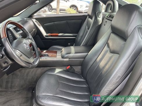 Used 2007 Cadillac XLR RWD image 17