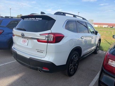 Used 2026 Subaru Ascent Touring image 4