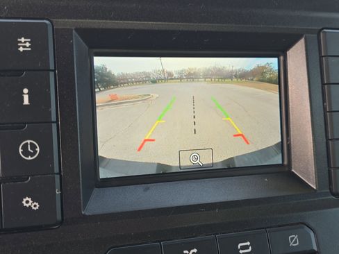 Certified 2022 Ford F250 XL w/ Power Equipment Group image 17