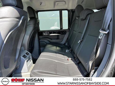 Used 2024 INEOS Grenadier AWD/4WD image 10
