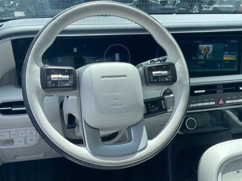 Used 2026 Hyundai Palisade Calligraphy FWD image 16