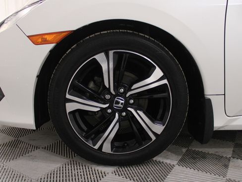 Used 2017 Honda Civic Touring image 32