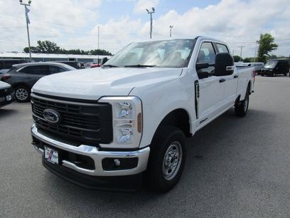 New 2025 Ford F250 XL w/ FX4 Off-Road Package
