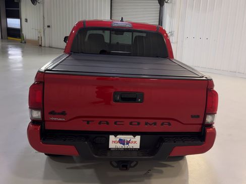 Used 2021 Toyota Tacoma SR5 w/ Technology Package AWD/4WD image 8