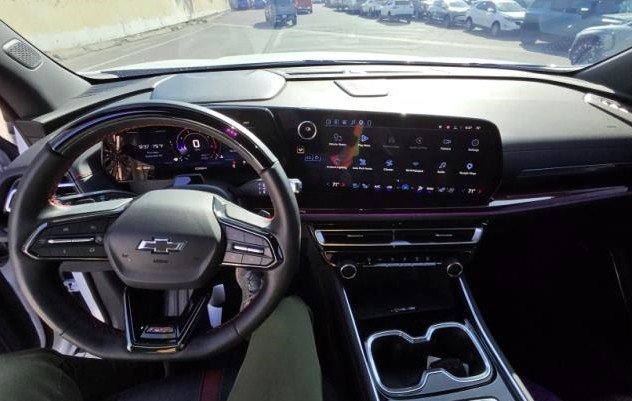 Used 2024 Chevrolet Traverse RS FWD image 6