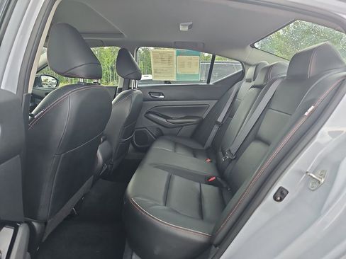 Used 2023 Nissan Altima 2.5 SR w/ SR Premium Package FWD image 19