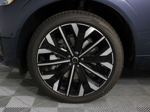 New 2026 Volvo XC60 T8 Ultra w/ Protection Package Premier AWD/4WD image 13
