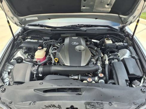 Used 2018 Lexus IS 300 w/ Premium Package RWD image 35