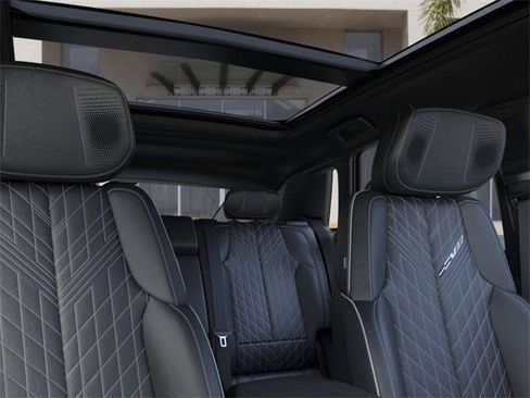 New 2026 Cadillac Lyriq V w/ Exterior Carbon Fiber Package image 24