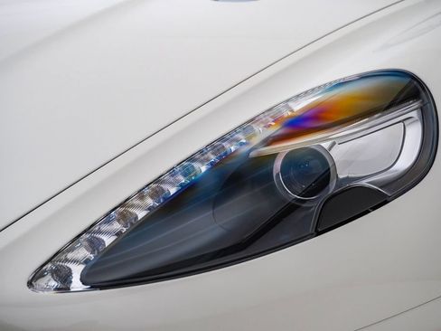 Used 2016 Aston Martin DB9 GT RWD image 6