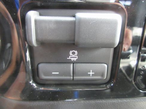 New 2026 GMC Sierra 1500 Elevation image 21