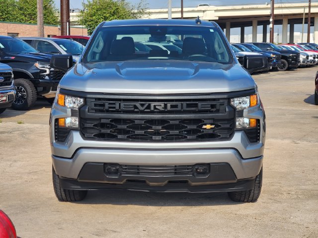 Used 2023 Chevrolet Silverado 1500 Custom RWD image 2