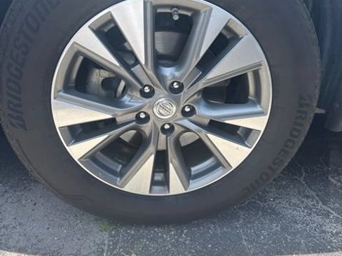 Used 2015 Nissan Murano SL w/ SL Technology Package FWD image 2