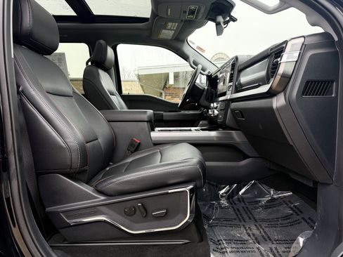 Used 2024 Ford F250 Lariat w/ Chrome Package image 12