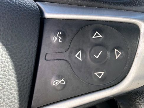 Used 2022 GMC Acadia SLT w/ Technology Package image 12