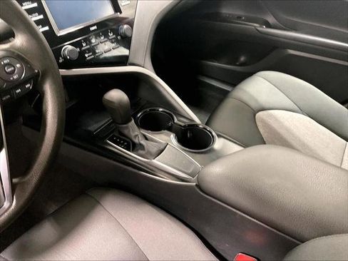 Used 2020 Toyota Camry LE w/ Convenience Package image 20