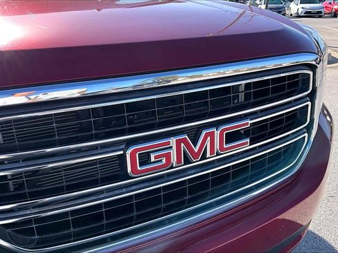 Used 2015 GMC Yukon SLT image 30