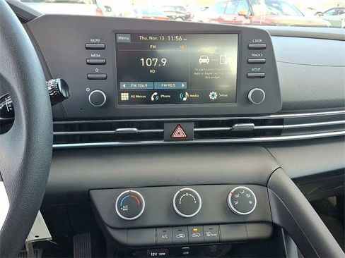 New 2026 Hyundai Elantra SE image 9