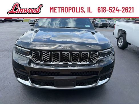 Used 2023 Jeep Grand Cherokee L Summit AWD/4WD image 4