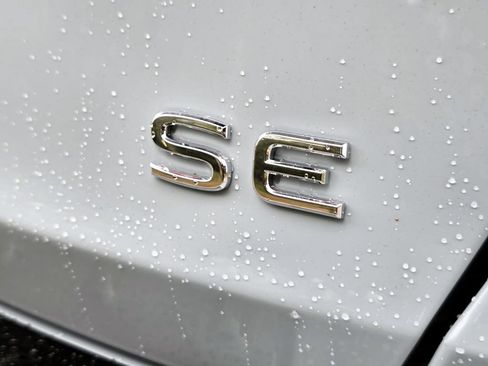 New 2026 Volkswagen Jetta SE image 7