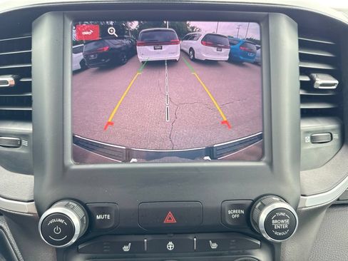 Used 2023 RAM 1500 Big Horn AWD/4WD image 35