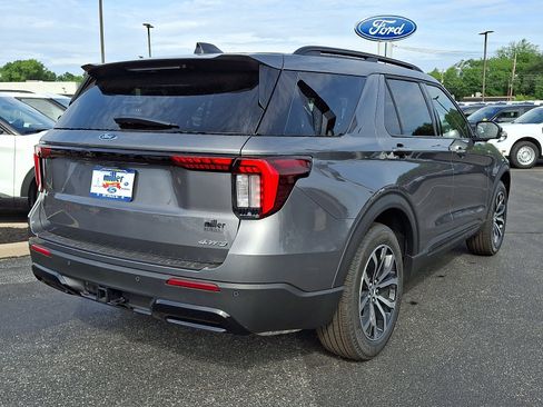 New 2026 Ford Explorer ST-Line AWD/4WD image 4
