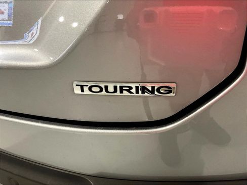 Certified 2023 Honda Pilot Touring image 24