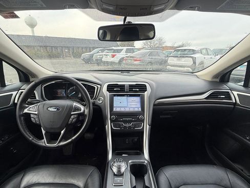 Used 2017 Ford Fusion Energi SE image 15