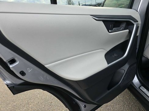 Certified 2025 Toyota RAV4 XLE Premium image 16