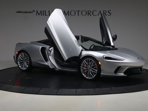 Used 2023 McLaren GT RWD image 22