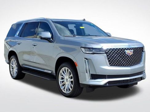 Used 2024 Cadillac Escalade Premium Luxury AWD/4WD image 7