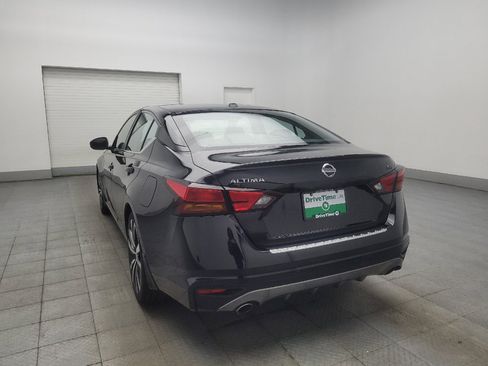 Used 2020 Nissan Altima 2.5 SR w/ Premium Package FWD image 5