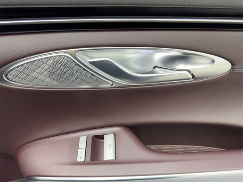 Used 2024 Genesis GV70 2.5T w/ Advanced Package image 49