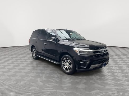 Used 2022 Ford Expedition Limited image 40