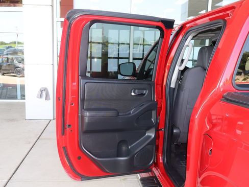 Used 2022 Nissan Frontier SV RWD image 28