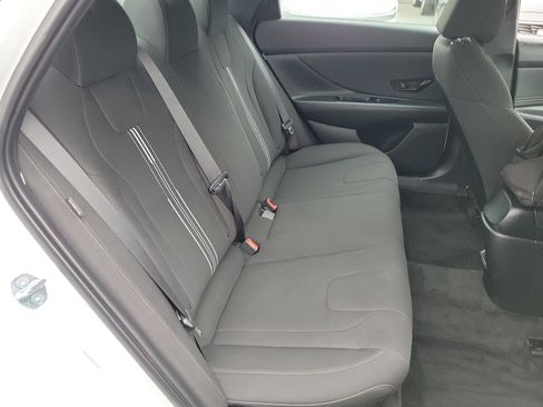 Certified 2025 Hyundai Elantra Sport w/ Cargo Package image 20