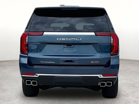 Used 2025 GMC Yukon Denali w/ Denali Reserve Package AWD/4WD image 5