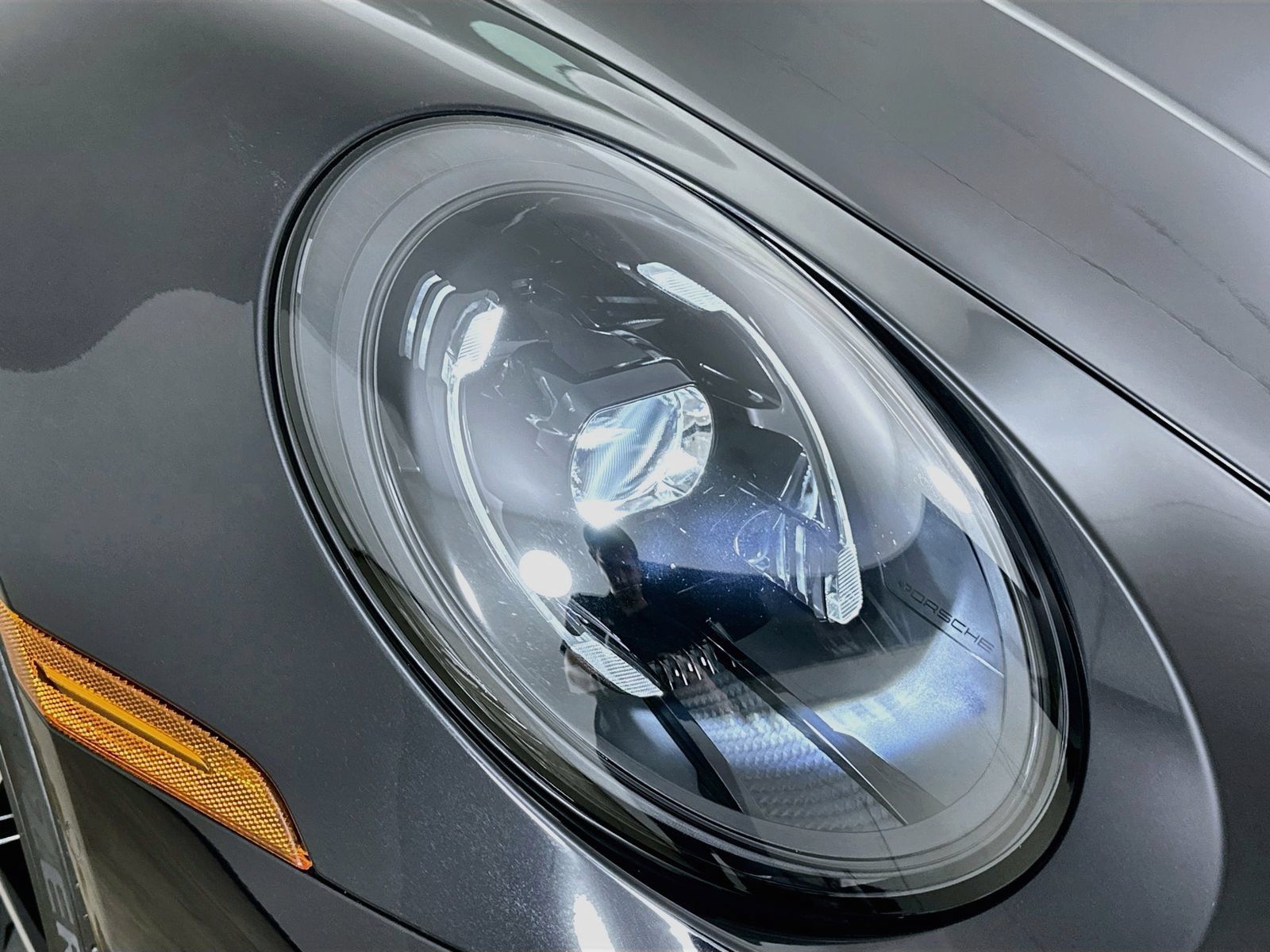Used 2026 Porsche 911 Carrera RWD image 9