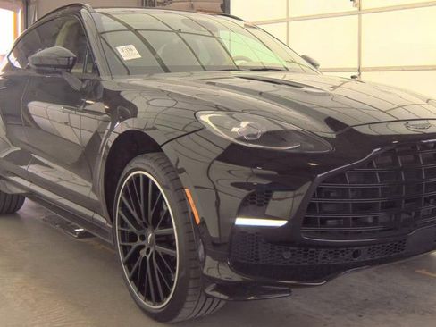 Used 2023 Aston Martin DBX 707 image 2