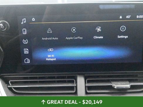 Used 2025 Chevrolet Trax LT image 34