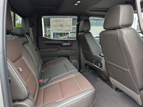 New 2026 GMC Sierra 1500 Denali w/ Denali Reserve Package AWD/4WD image 29