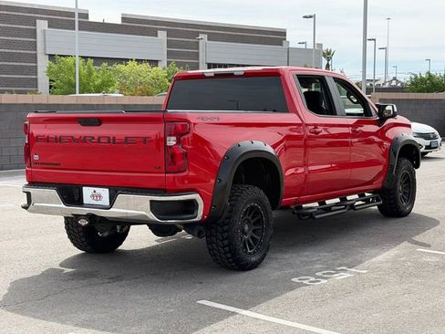 Used 2021 Chevrolet Silverado 1500 LT AWD/4WD image 6