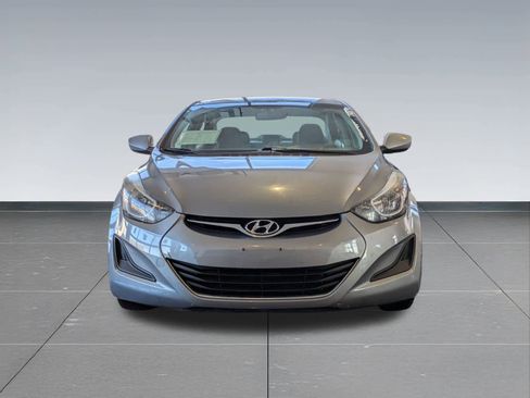 Used 2015 Hyundai Elantra SE image 9