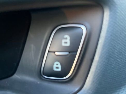 Used 2024 Ford Maverick XLT w/ XLT Luxury Package image 11