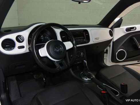 Used 2012 Volkswagen Beetle 2.5 image 9