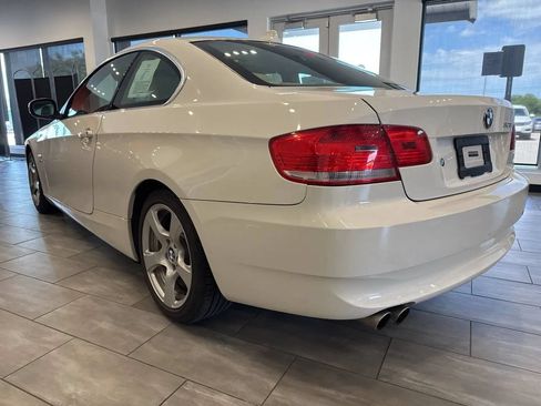 Used 2010 BMW 328i xDrive Coupe AWD/4WD image 5